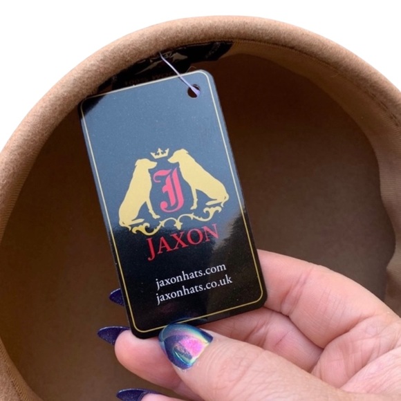 Tan Wool Ascot Cap - Picture 8 of 8